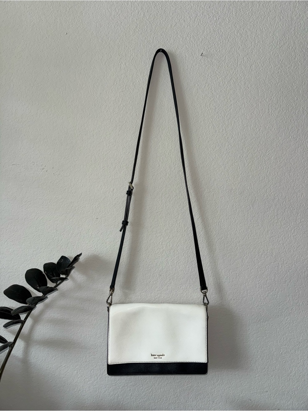 Kate Spade Two-Tone White and Black Chain Crossbody